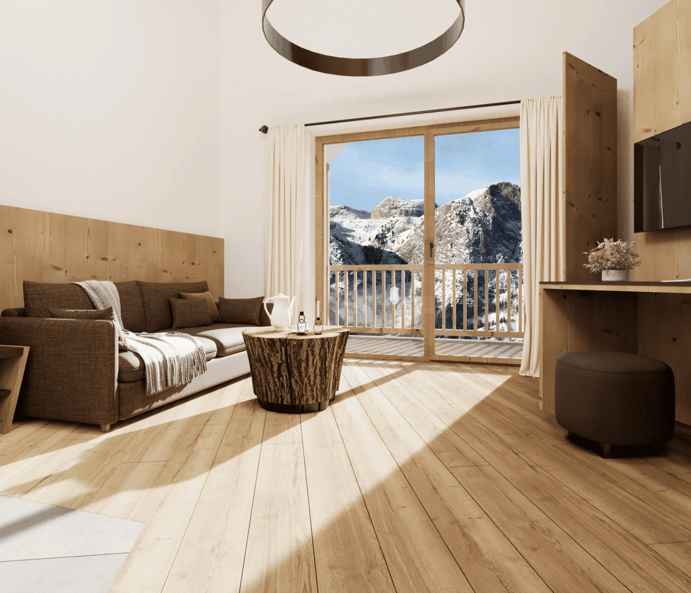 Helle Hotelzimmer in Holzoptik mit Balkon, Blick auf verschneite Berge, braunem Sofa, Fernseher an Holzvertäfelung, und gemütlicher Deko, in Alta Badia, Dolomiten.
